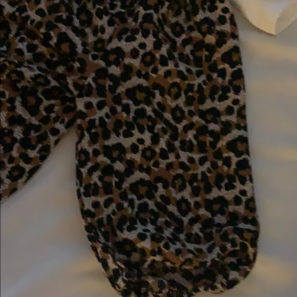 Top - Picture 2 of 3